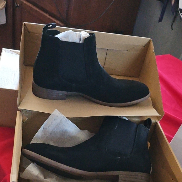 Men\'s Black Chelsea Boots